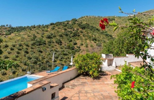 Colmenar Villa | Villa "Casa Carrasco" con vistas a la montaña, piscina y Wi-Fi