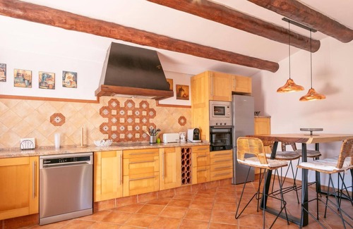 Tordera Villa | Villa 'Casa Cuatro Vientos' con vistas a la montaña, Wi-Fi y aire acondicionado