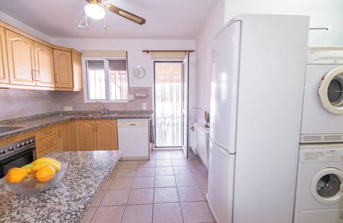 Torrox Villa | Villa "Casa La Paz" con vistas al mar, piscina y Wi-Fi