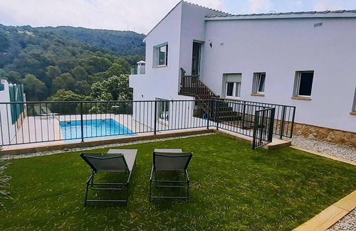 Sa Riera Villa | Villa Casa Nuestra con piscina privada, jardín y Wi-Fi