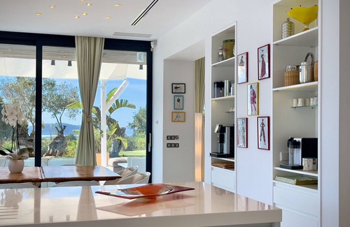 Sant Josep de sa Talaia Villa | Villa 'Casa Tyane' con vistas al mar, piscina climatizada y Wi-Fi