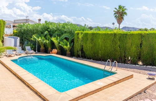 El Tesoro Villa | Villa Casa Verde, Sun-drenched and Private Pool close to beach
