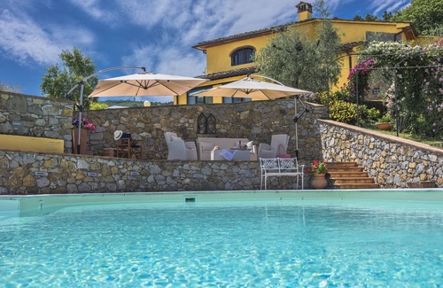 Casalguidi Villa | Villa en Monsummano Terme con 6 habitaciones, capacidad 14