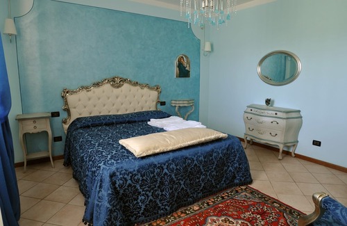 Porrena Villa | VILLA CASENTINO: Villa de lujo con piscina privada inmersa en el verde del campo.