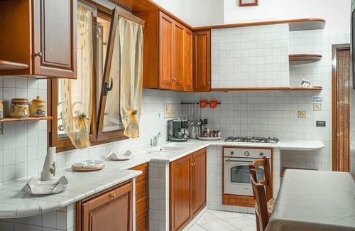 Fasano Villa | Villa Castalia: Una espléndida y luminosa villa de dos pisos situada en una zona tranquila.