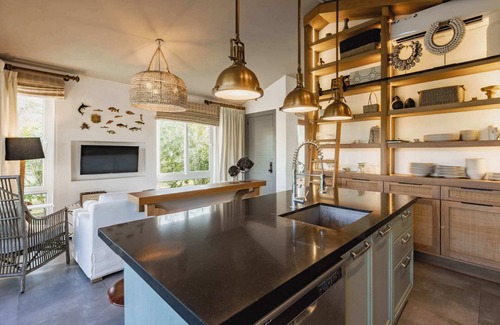 Las Escobas del Venado Villa | Villa Ceviche, Home at the Heart of Venao