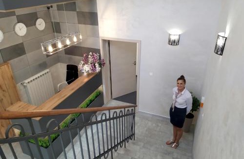 Brzezinka Hotel | Villa Centro