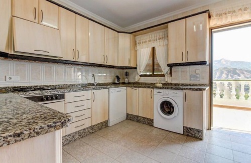 Río Velez Chalet De Esquí | VILLA CEREZO