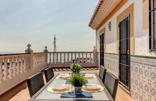 Río Velez Chalet De Esquí | VILLA CEREZO