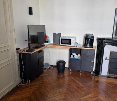 Brive-la-Gaillarde Apartamento | Villa Chadourne - Chambre Accords