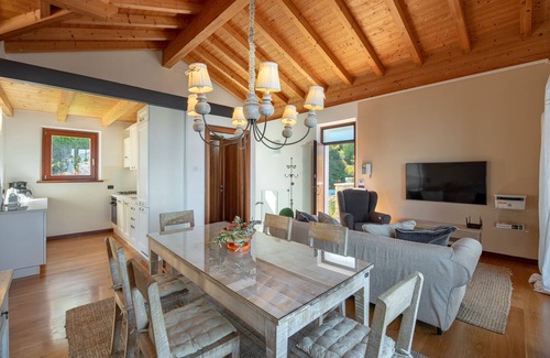 San Zeno di Montagna Casa | Vista de ensueño sobre el lago de Garda