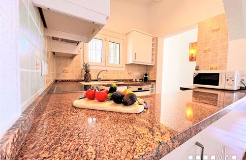 Paichi Villa | Villa CHAMPY en Moraira – Vistas al mar, piscina privada, 2 hab, aire acondicionado y wifi