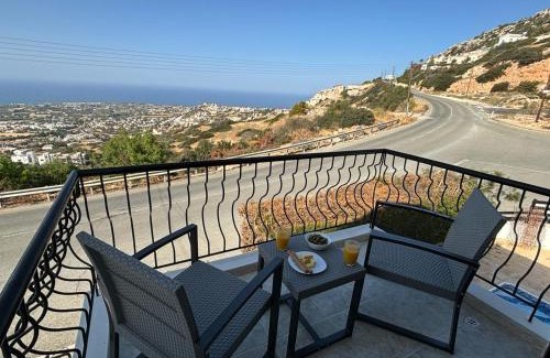 Peyia Town Villa | Villa Chara Spectacular panoramic views!