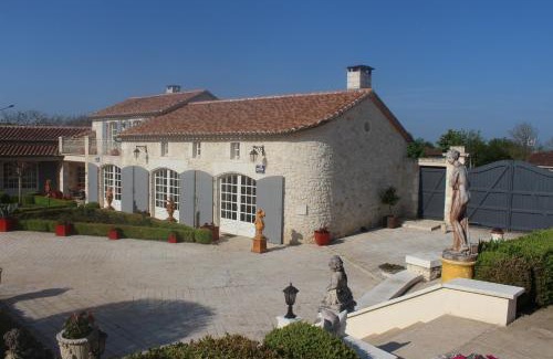 Chazelles Villa | Villa Charentaise avec piscine privée