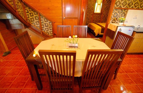 Ciater Villa | Villa ChavaMinerva Kayu - Ciater