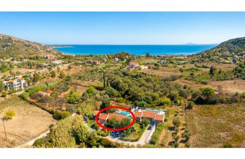 Kateleios Villa | Villa Cherry
