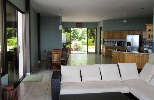 Dominical Villa | Villa ubicada en 258 Acre Private Jungle Reserve con vista al mar