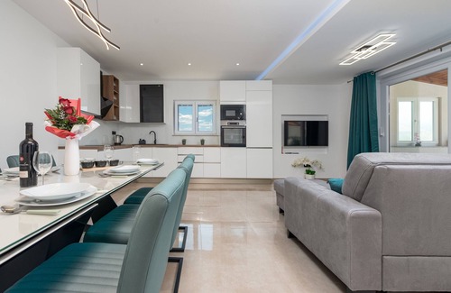 Donje Rastane Villa | Villa Chivas ZadarVillas