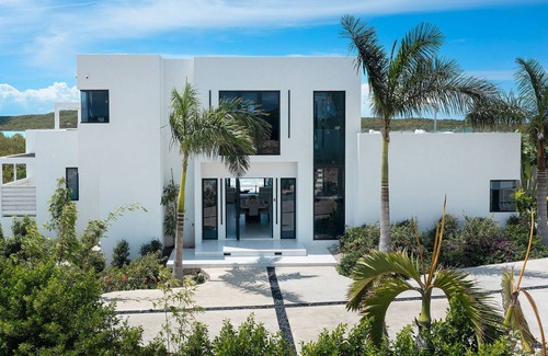 Ocean Point Villa | Villa Cielo Private Beachfront Estate - Including Chef, Butler & Housekeeping