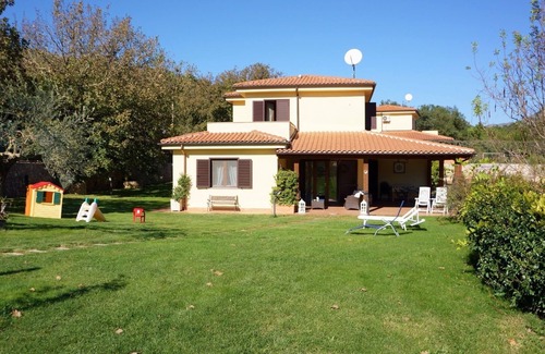 Itri Villa | VILLA CITA rodeado de vegetación, a pocos kilómetros de la playa de Sperlonga y Gaeta