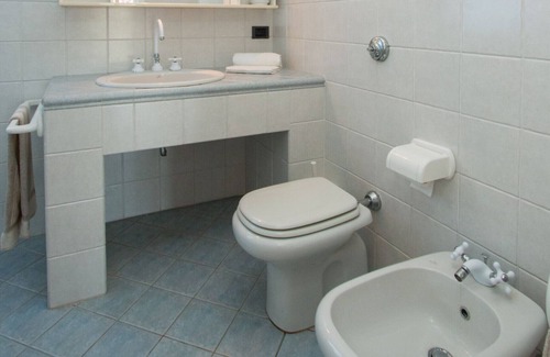 Soiano del Lago Villa | Villa Clara con piscina by Wonderful Italy