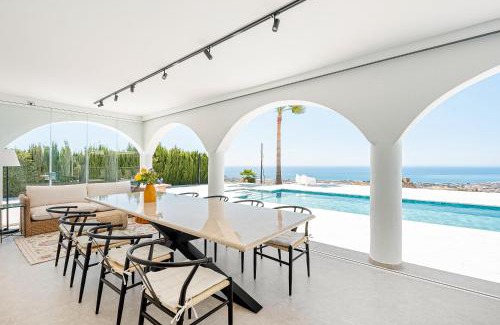 Río Velez Villa | Villa Clery Algarrobo