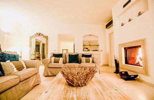 Ostuni Apartamento | Villa Clive with Trullo Matto Plus