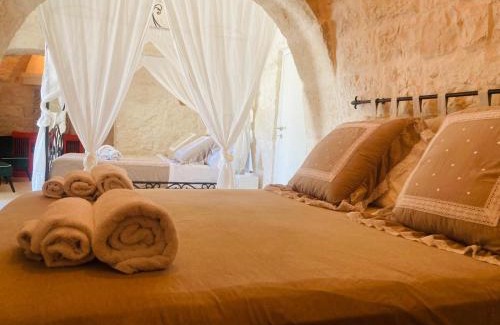 Ostuni Apartamento | Villa Clive with Trullo Matto Plus