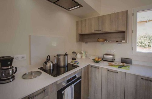Castelnau-de-Montmiral Villa | Nueva villa de lujo de 2 dormitorios con piscina climatizada en la finca del castillo