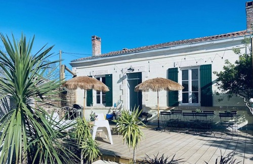 Boyardville Casa | VILLA CONSTANTINE A 2 PAS DU PORT DE BOYARDVILLE