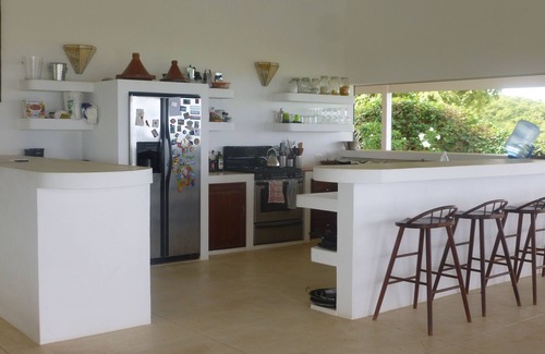La Iglesia Villa | Villa Coco: ¡Vista al mar inolvidable y comodidad absoluta!