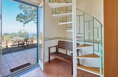 Sant'Alfio Villa | Villa Cocuzzolo - le Case dell'Etna - VILLA CON PISCINA PRIVADA Y JARDÍN