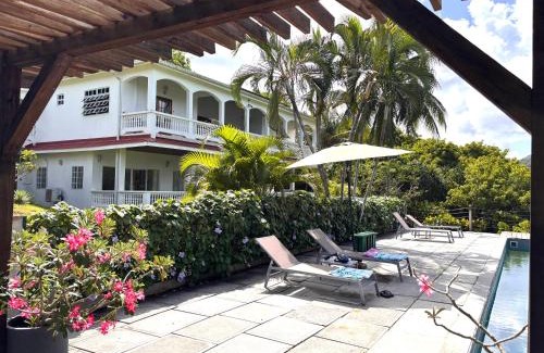 Mon Repos Villa | VILLA COLIBRI