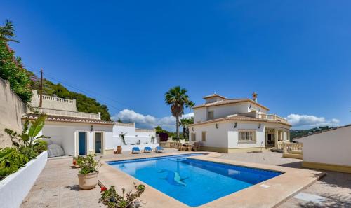 Empedrola Villa | Villa Colina del Sol