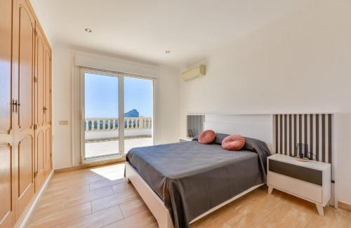 Empedrola Villa | Villa Colina del Sol