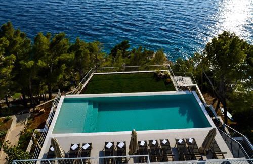 Brela Villa | Villa Colomba a luxury villa in Brela, seafront