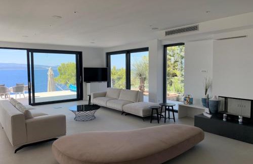 Brela Villa | Villa Colomba a luxury villa in Brela, seafront