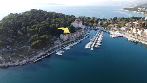 Makarska Old Town Apartamento | Villa Columba - 4 Star Deluxe Apartments - Sea-Front & Panorama View