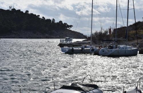 Makarska Old Town Apartamento | Villa Columba - 4 Star Deluxe Apartments - Sea-Front & Panorama View