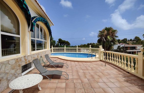 Denia Chalet De Esquí | Villa con 4 dormitorios para 8 personas