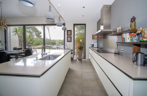 Aiguelongue Villa | Villa contemporánea con piscina en zona residencial de Montpellier