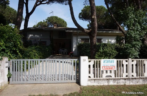 Lignano Sabbiadoro Villa | Villa Continenti - Spacious villa private garden