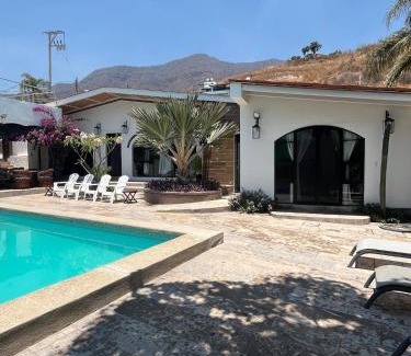 Raquet Club Casa | Villa Convivencia