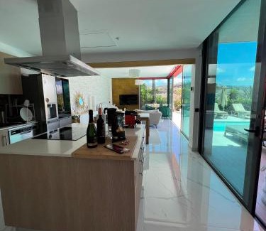 Salobre Villa | VILLA Cooper l HEATED Pool l PVT Garden I GOLF I SEA VIEWS