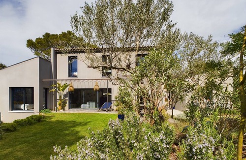 Cornillon-Confoux Casa | Villa Cornillon-Confoux, 3 bedrooms, 6 persons
