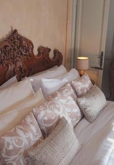 Magreglio Apartamento | Villa Costanza Appartamento con balcone e vista giardino