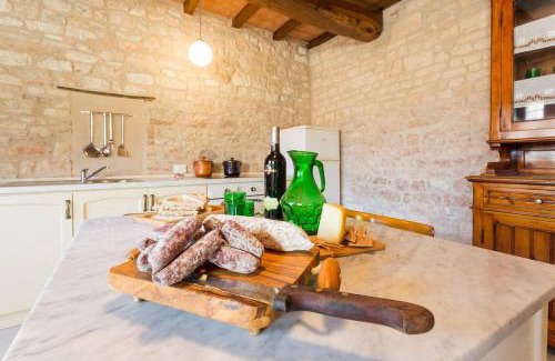 Sigillo Apartamento | Villa Costanzi: Beautiful Rural Apartment!