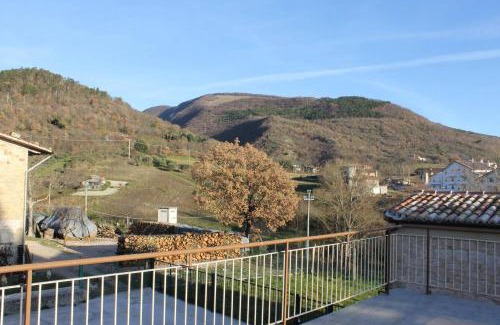 Sigillo Apartamento | Villa Costanzi - Breezy Terrace On The Cucco