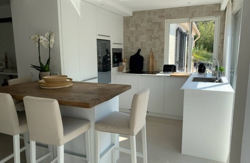Sainte-Maxime Villa | Villa Couloubrier***, swimming pool, air conditioning, 3 bedrooms