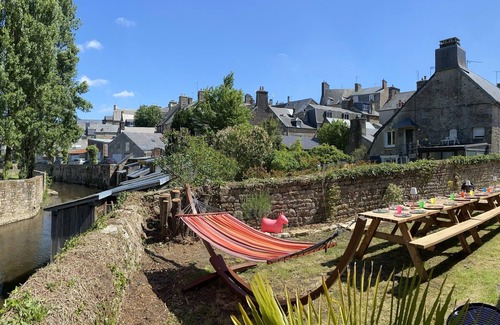 Villedieu-les-Poeles Cabaña | Adosado · Villedieu-les-Poêles · ★4,0 · 7 dormitorios · 10 camas · 4 baños